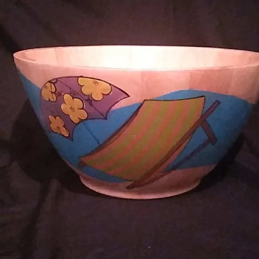 Vintage Clay Art Large Colorful Salad/Fruit Beach Scene Decorative Bowl